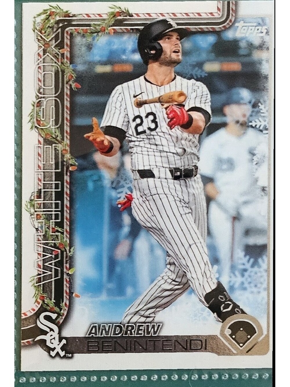 2025 Topps Holiday #H84 Andrew Benintendi - white Sox